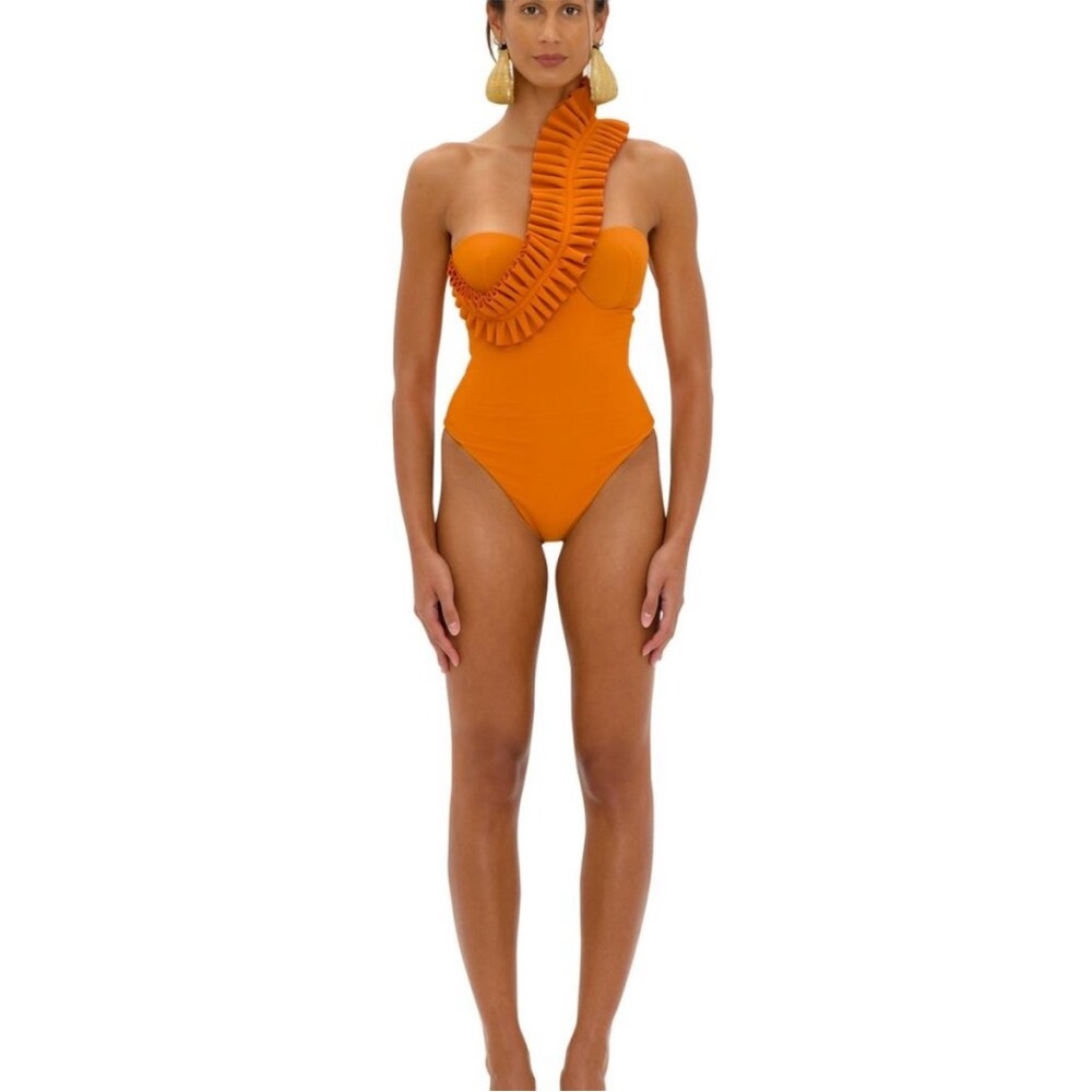 Andrea Iyamah Nisi One Piece - MEDIUM